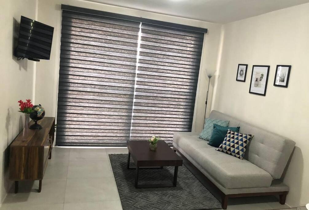 Be Central Departamento Con Alberca En El Centro De Guadalaja Guadalajara Bagian luar foto